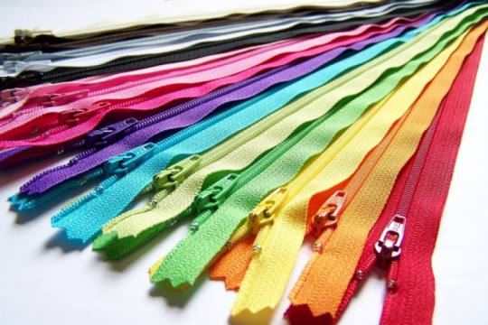 Zadrga spiralna nedeljiva deb.3 mm dolžine 18 cm 11