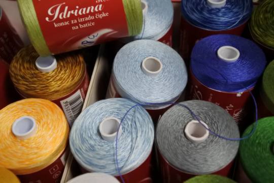 Idriana sukanec za klekljanje 92